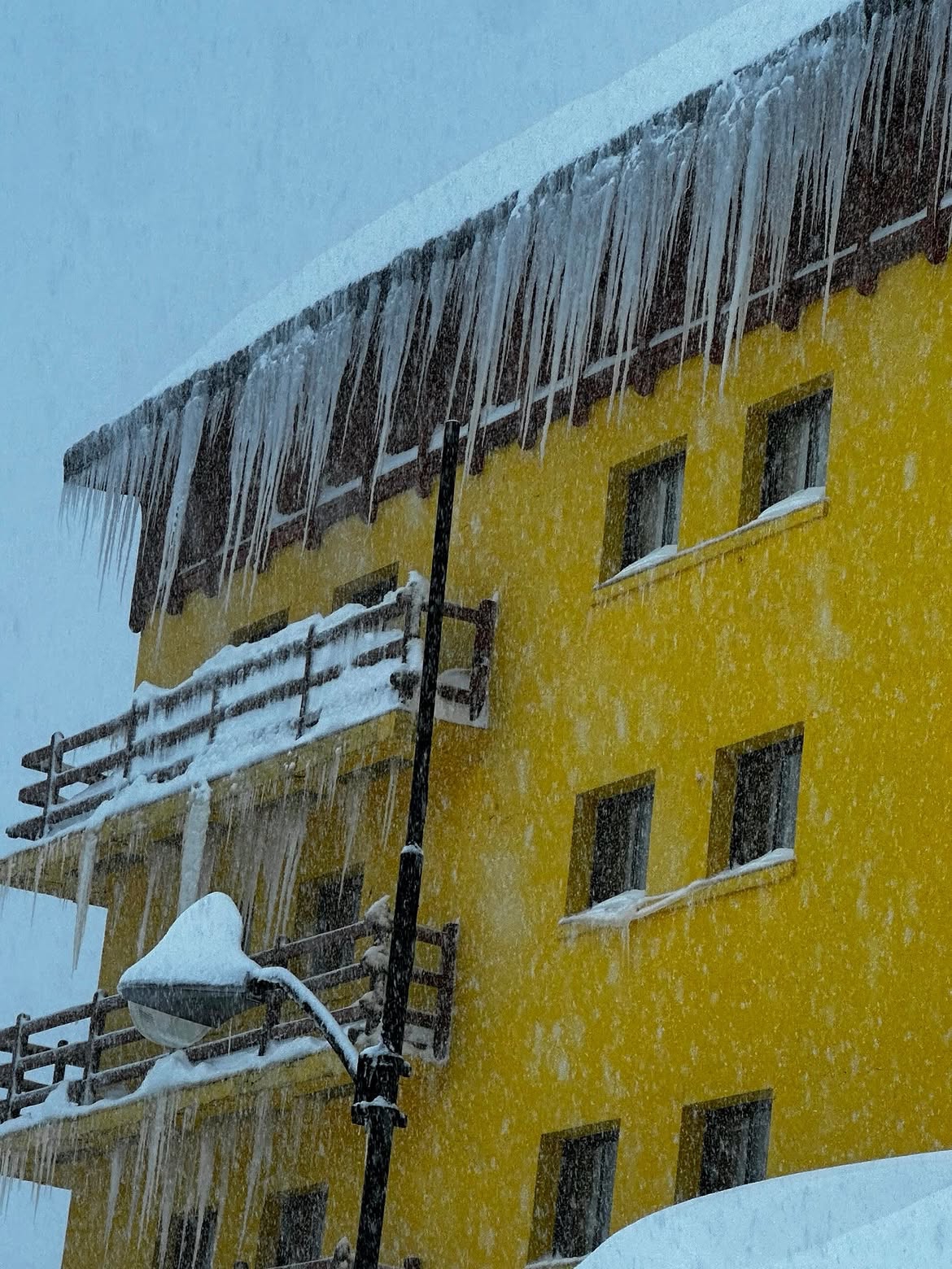 FOTO Vruće vam je? Pogledajte kako danas izgleda Čile, palo je četiri metra snijega