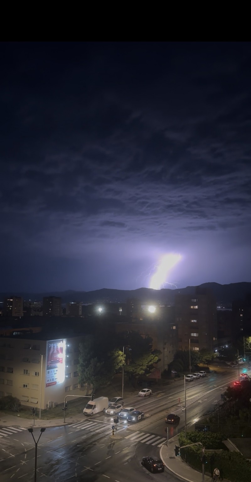 Nevrijeme iznad Splita.