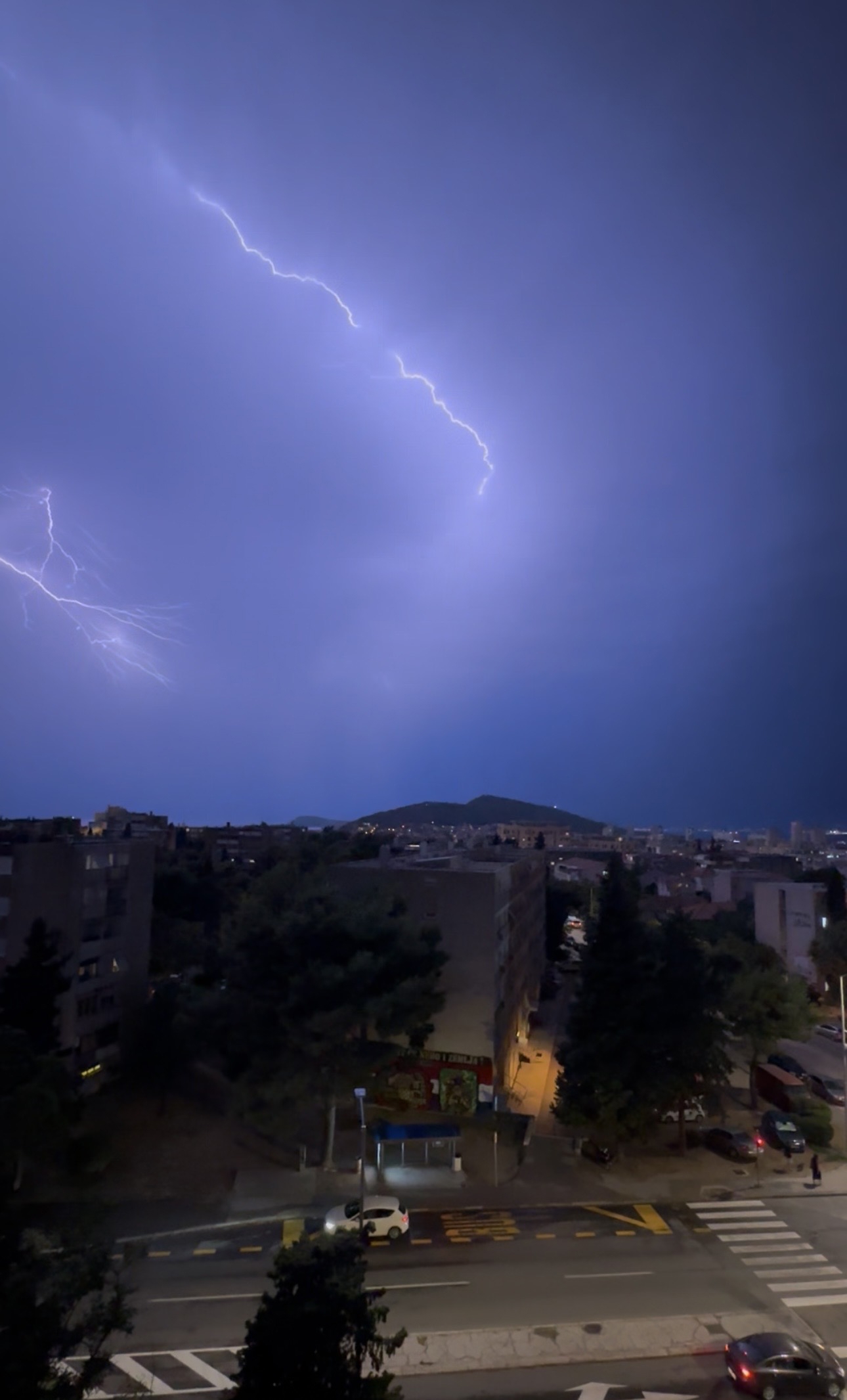 Nevrijeme iznad Splita.