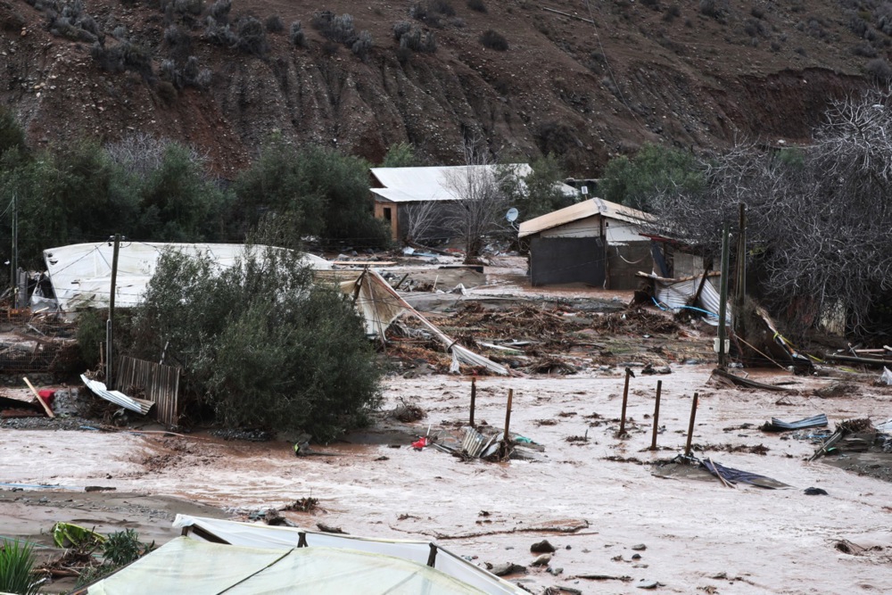 Poplave u Čileu odnijele 13 života. Tisuće ljudi ostalo bez struje