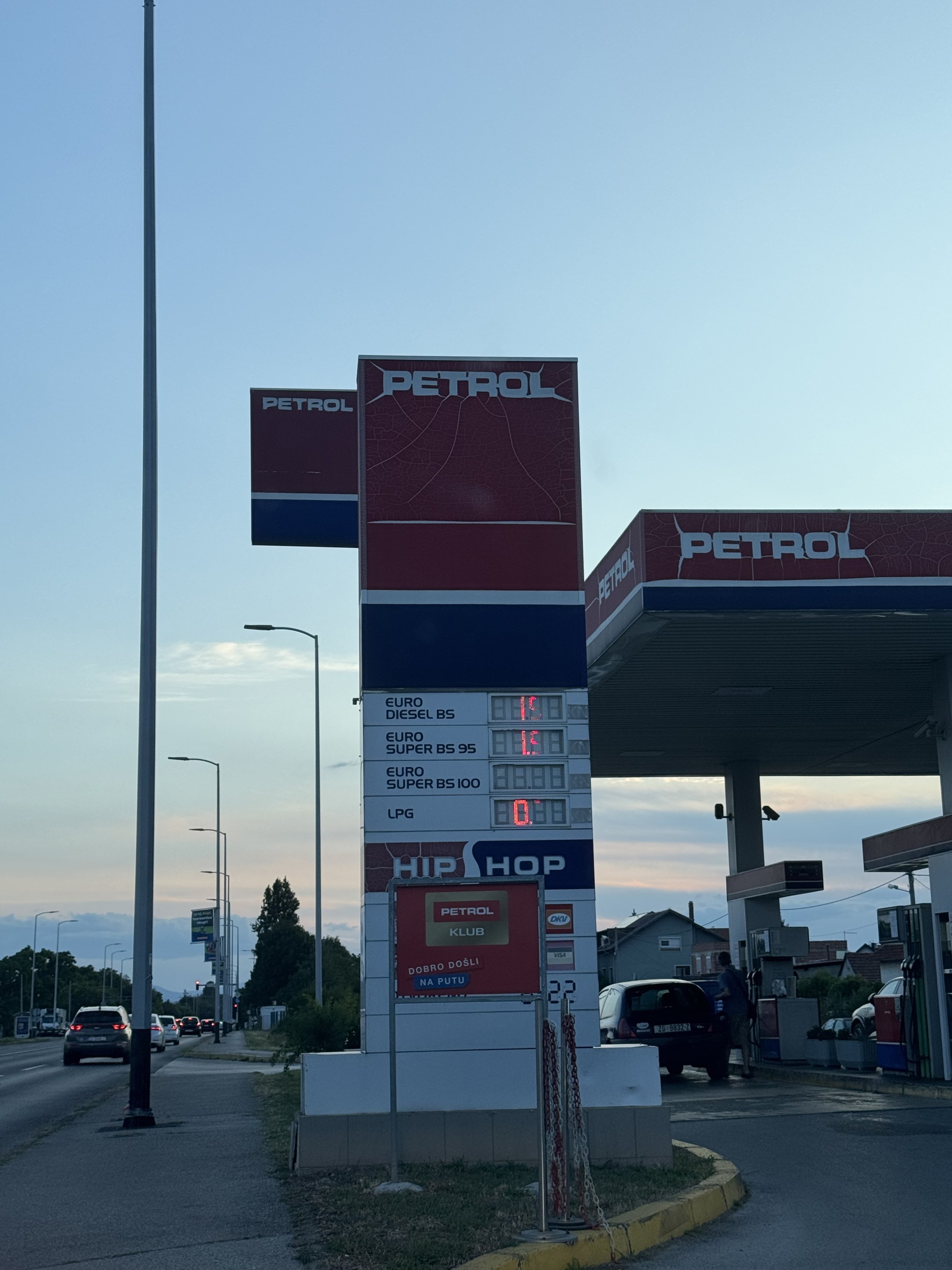 FOTO Obišli smo pumpe. Gorivo poskupljuje, ove cijene vrijede samo još jedan dan