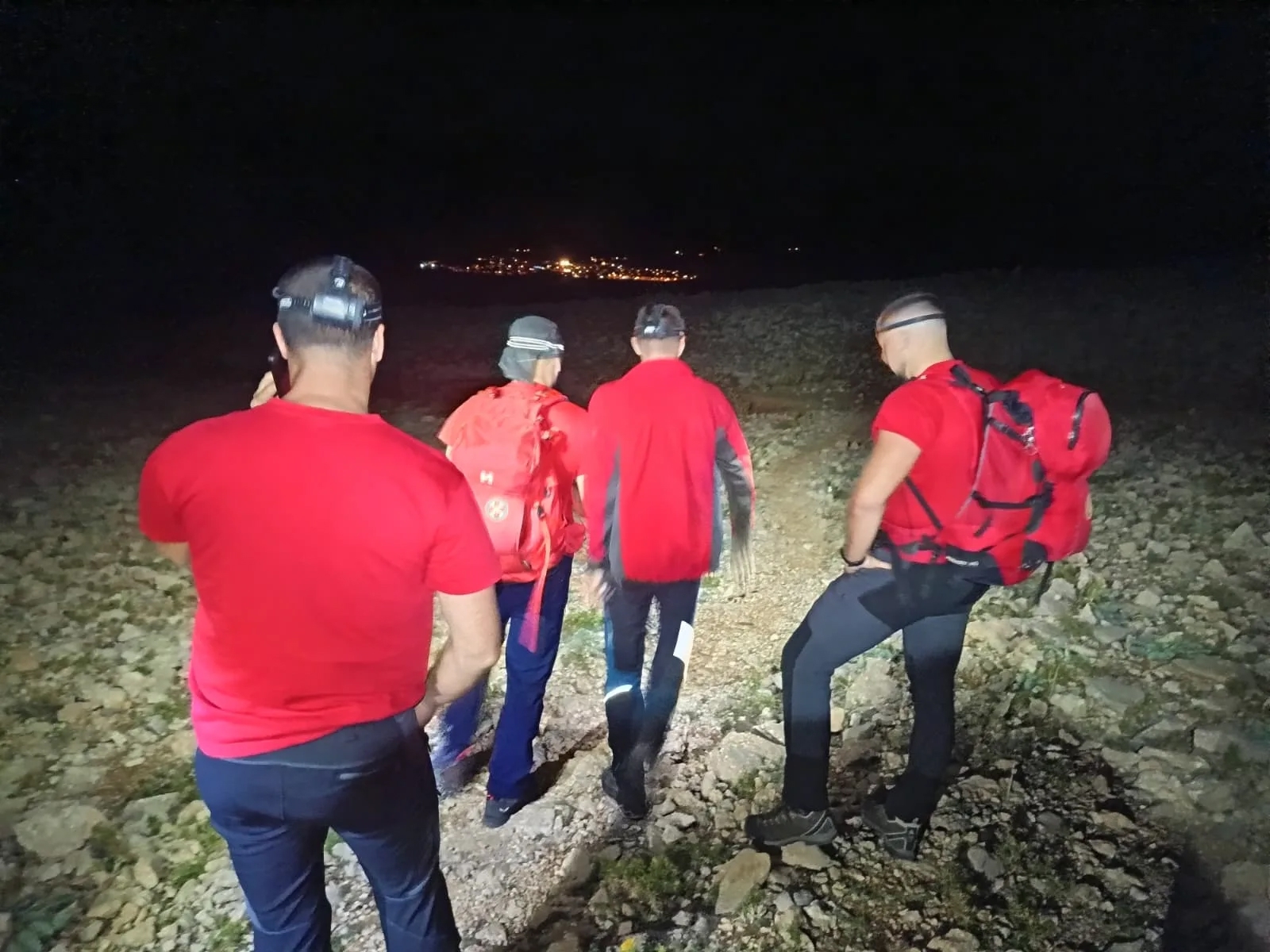 FOTO Turista na SUP-u valovi odnijeli od Karlobaga do Paga. U noći ga spašavao HGSS