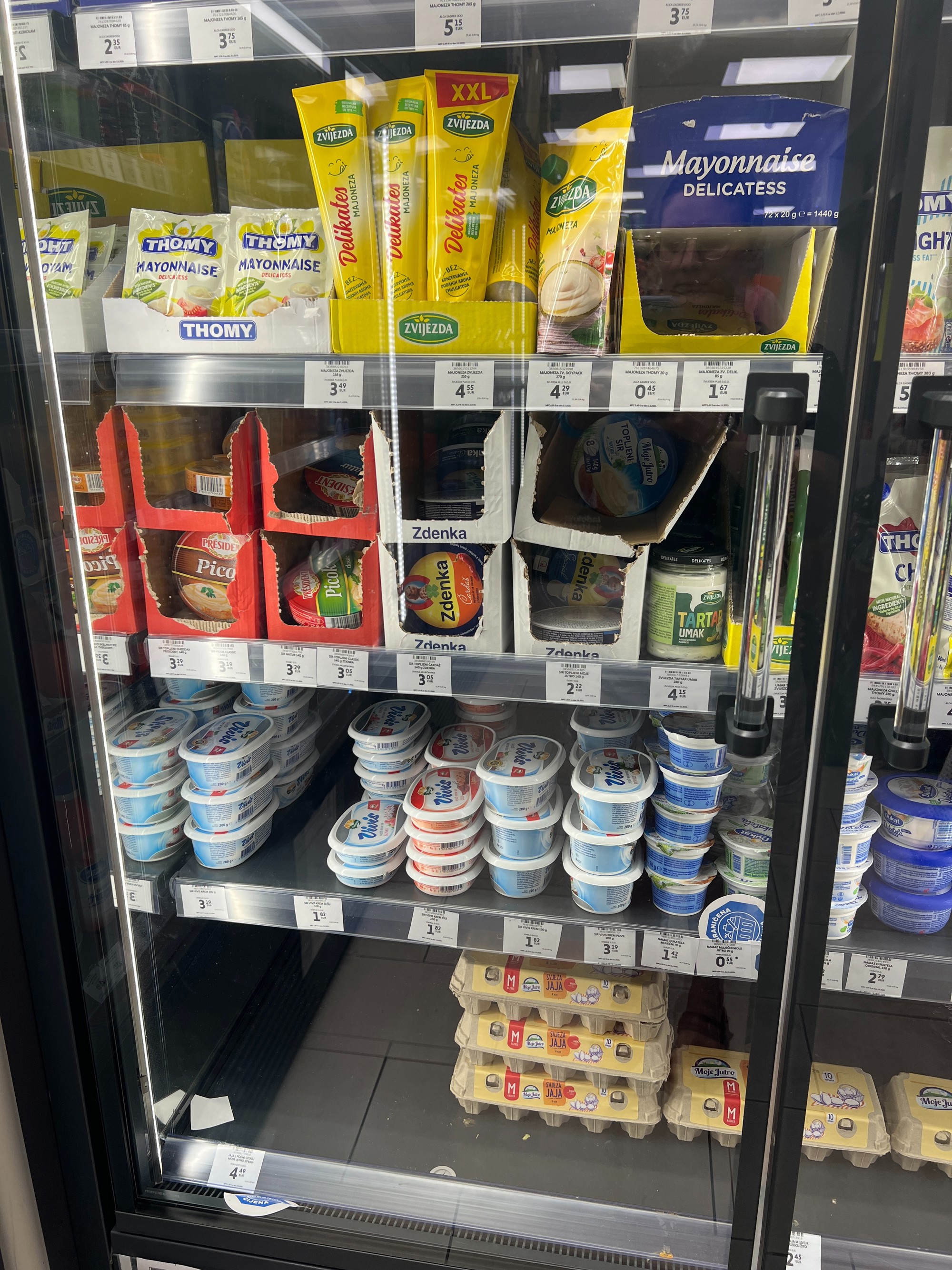 Kakve su cijene u jedinoj trgovini u kampu u Njivicama? Provjerila sam