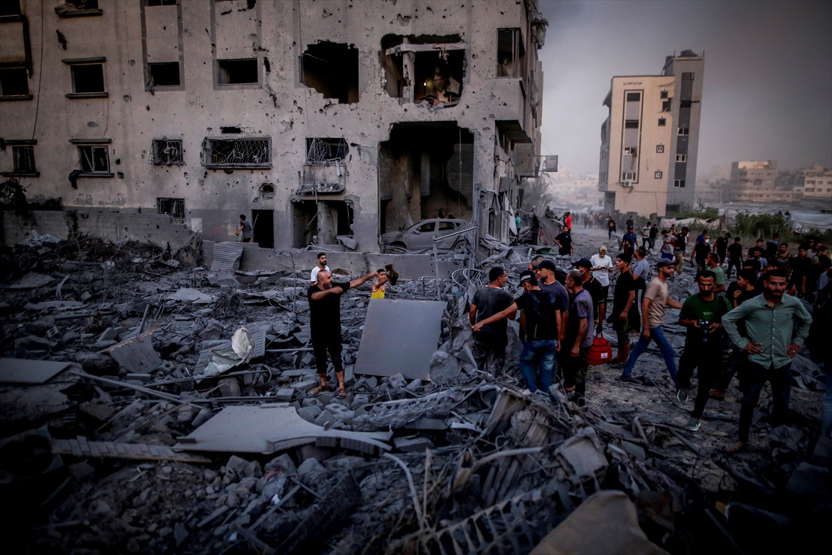 U izraelskom napadu uništena džamija u Gazi, šatori i kuće. Pogledajte fotografije