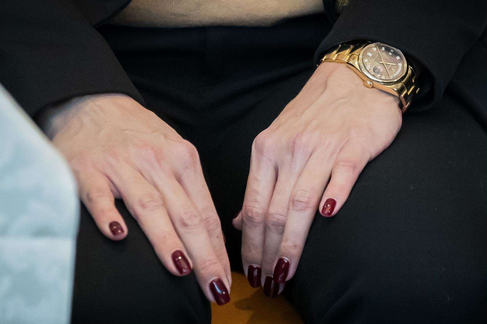Zlatni Rolex i Valentino štikle... Ovo su najupečatljivija modna izdanja Fani Kerum