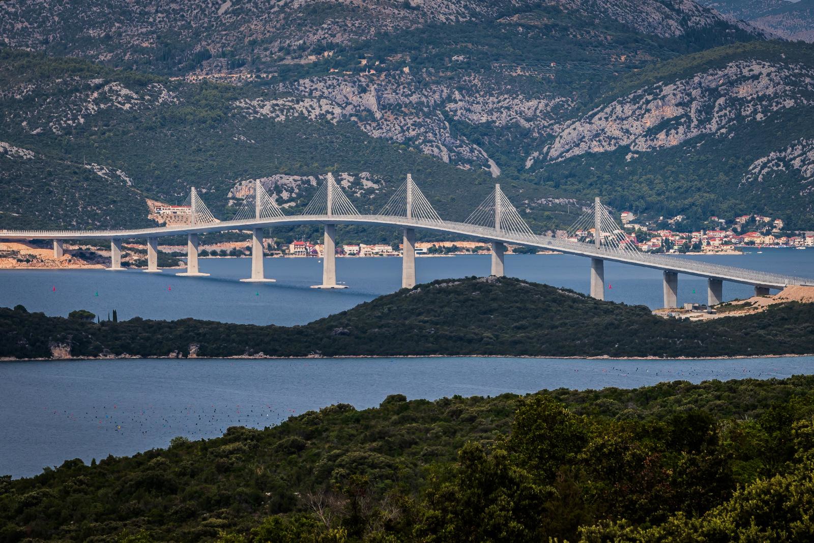 Nadzorni inženjer: Upozorili smo Hrvatske ceste na manjkav beton na Pelješkom mostu