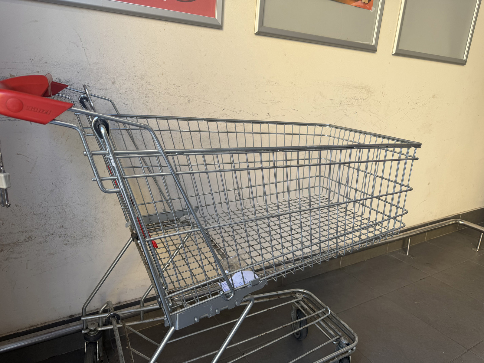 Spar, Žerjavićeva