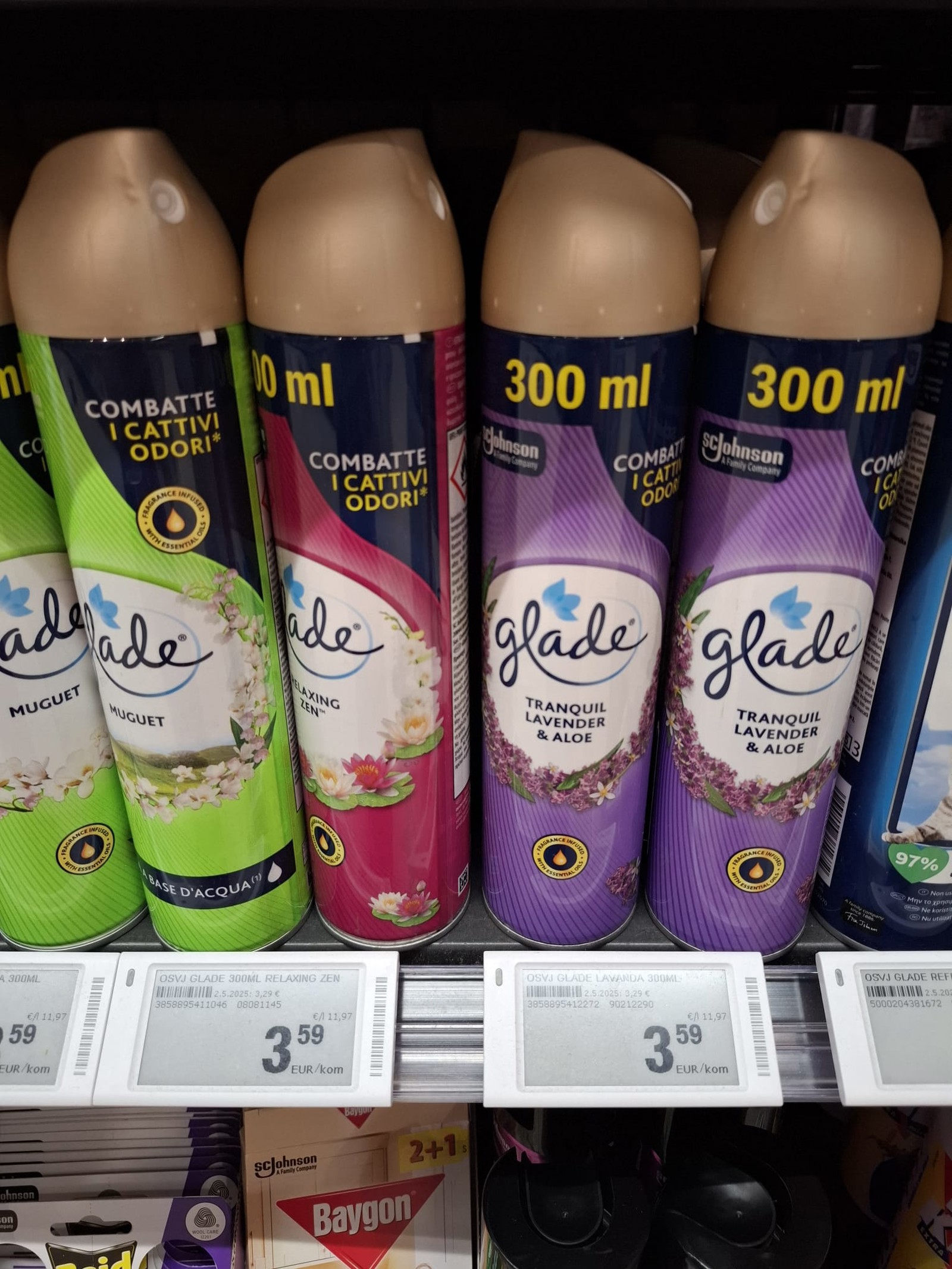 Glade osvježivač zraka, 300 ml 3,59 eur ili 27,05 kn 
