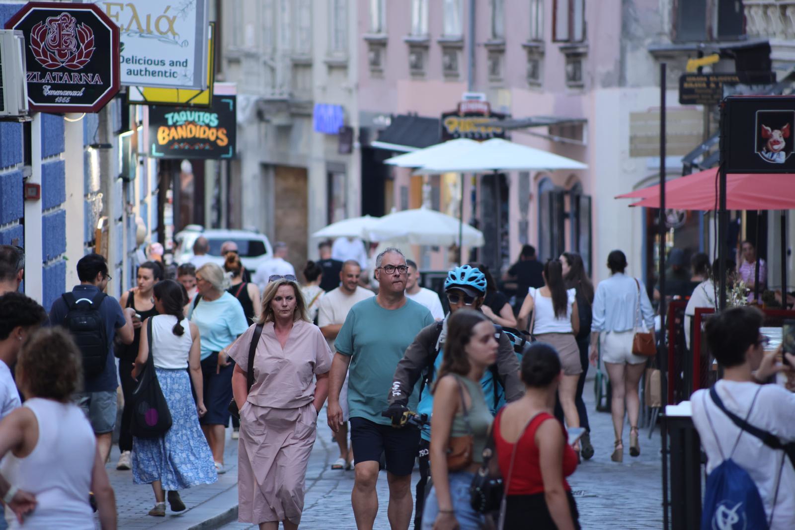 U Zagrebu je danas bilo preko 36 stupnjeva. Kako grad izgleda na ovim vrućinama?