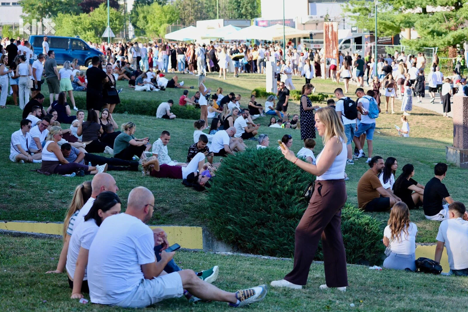 FOTO Pogledajte gužve nastale prije drugog koncerta Dine Merlina u Sarajevu