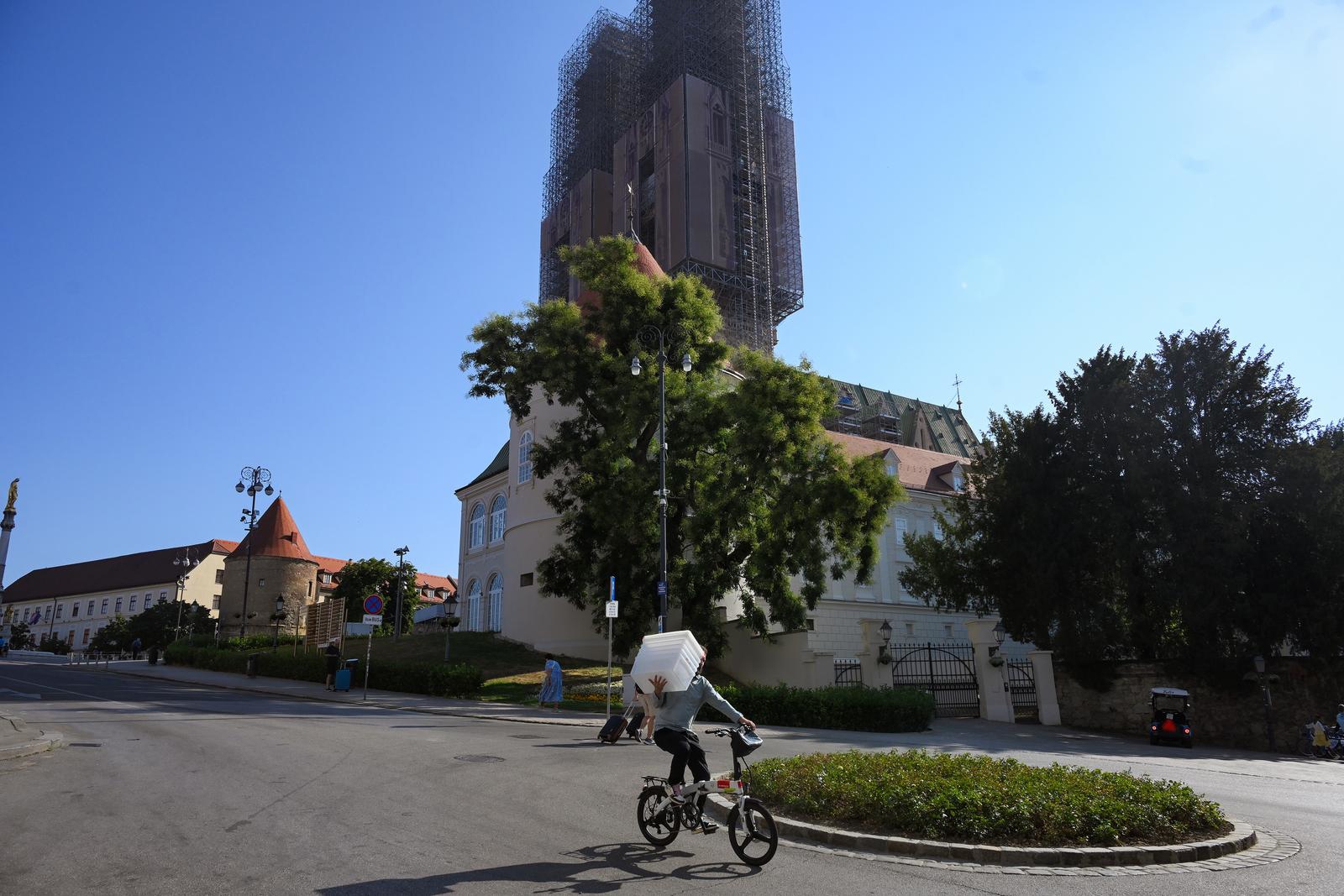 Cijela Hrvatska u crvenom, u ovim mjestima je bilo najgore. Ima li kraja vrućinama?