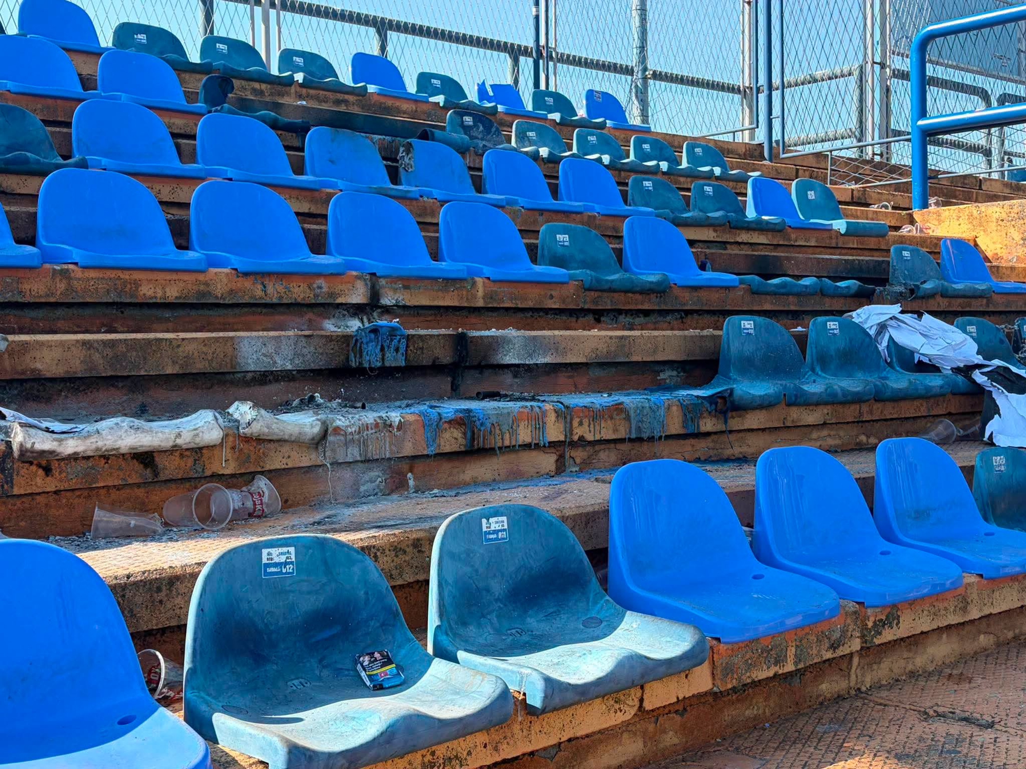 FOTO Ovako izgleda tribina koju je Torcida zapalila u Varaždinu