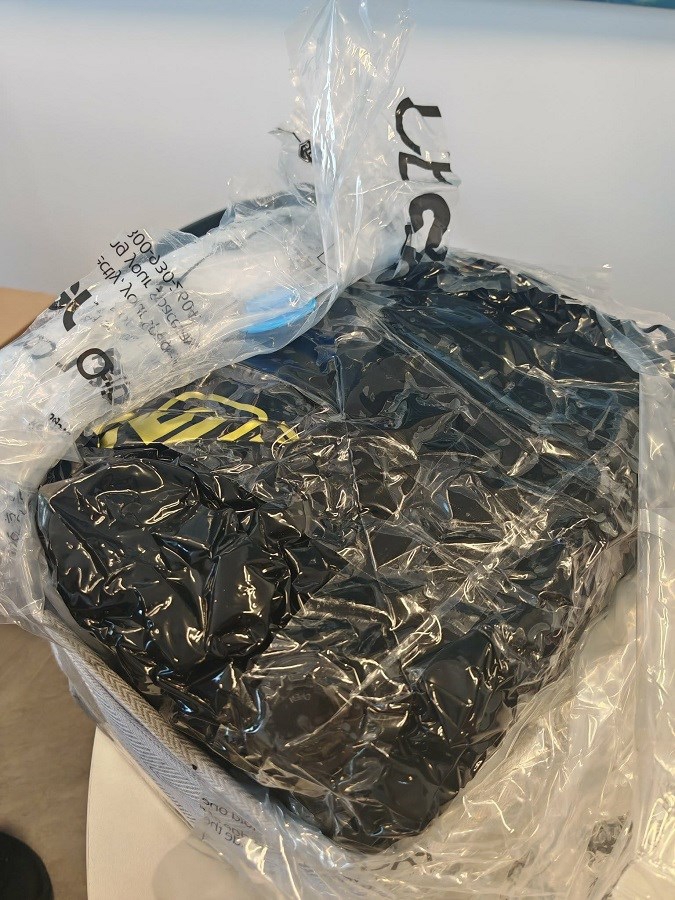 FOTO Carinici u Zagrebu otvorili paket iz Kanade. Pronašli deset i pol kila marihuane