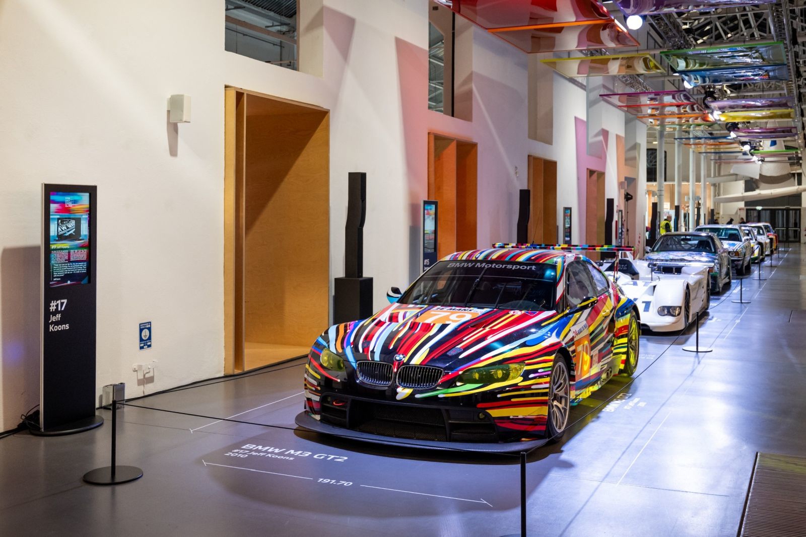 BMW slavi 50 godina Art Car kolekcije izložbom svih 20 automobila