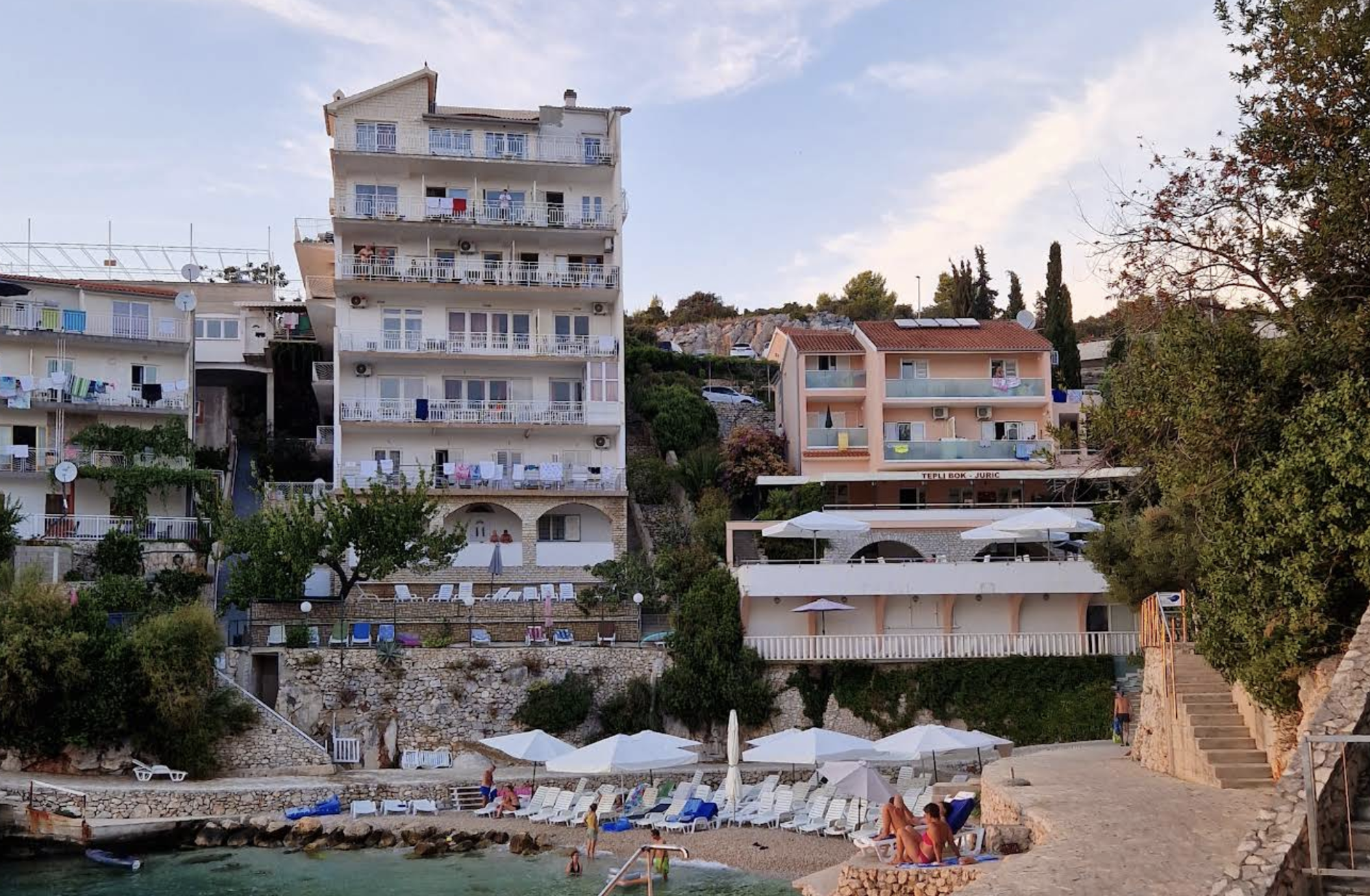 Mislili ste da ste vidjeli sve? Stigle su nove fotke remek-djela s hrvatske obale
