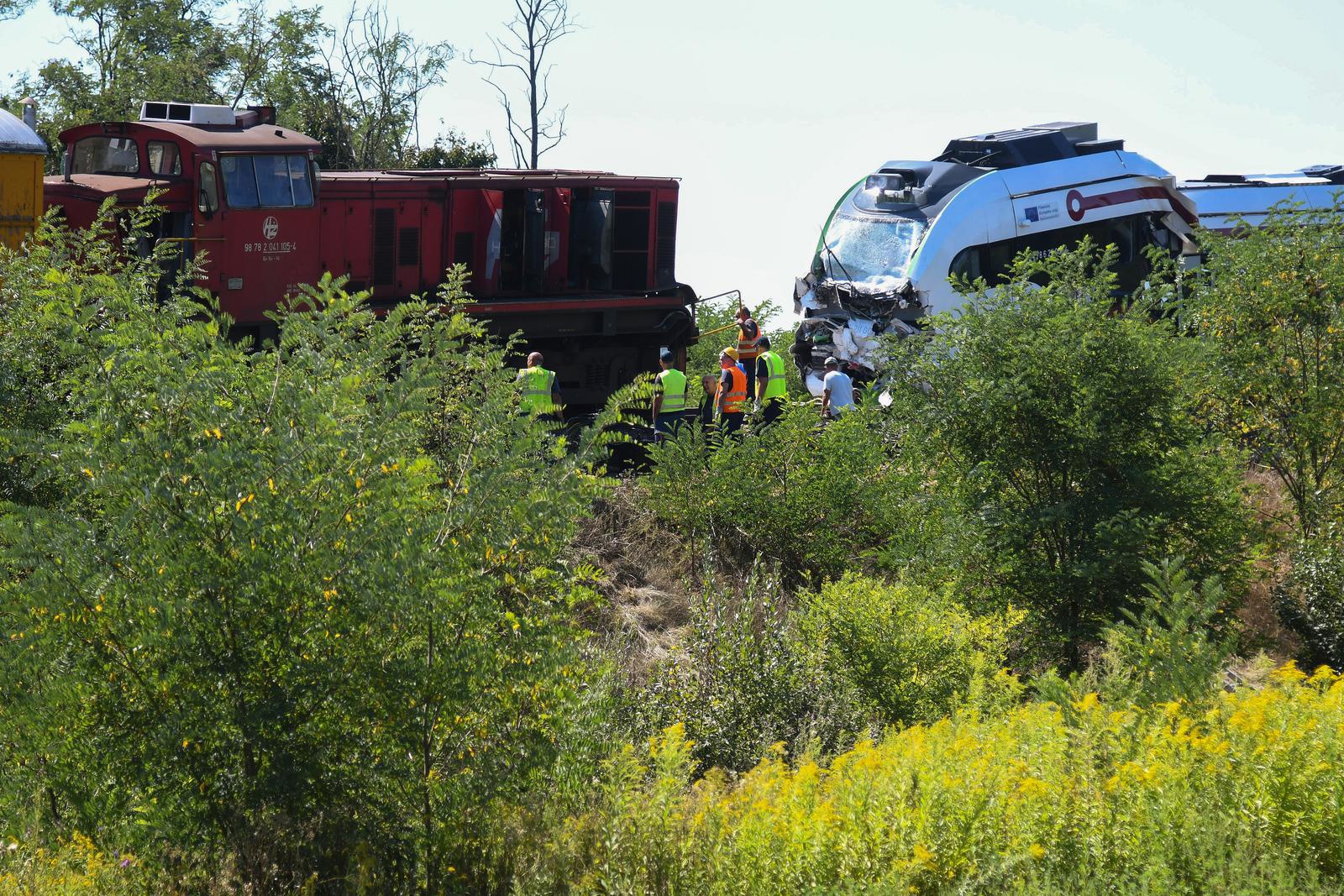 FOTO Uklanjaju vlakove kod Križevaca. Pogledajte kako izgledaju nakon sudara