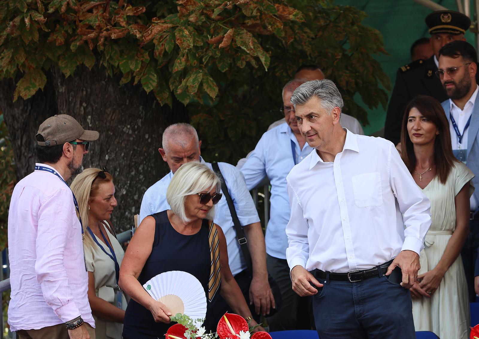 Bulj odbio sjediti s vladom u Sinju. HDZ: Uvijek je sam sebi bio najvažniji