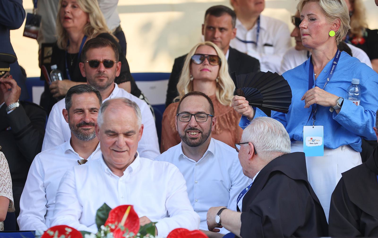 Bulj odbio sjediti s vladom u Sinju. HDZ: Uvijek je sam sebi bio najvažniji