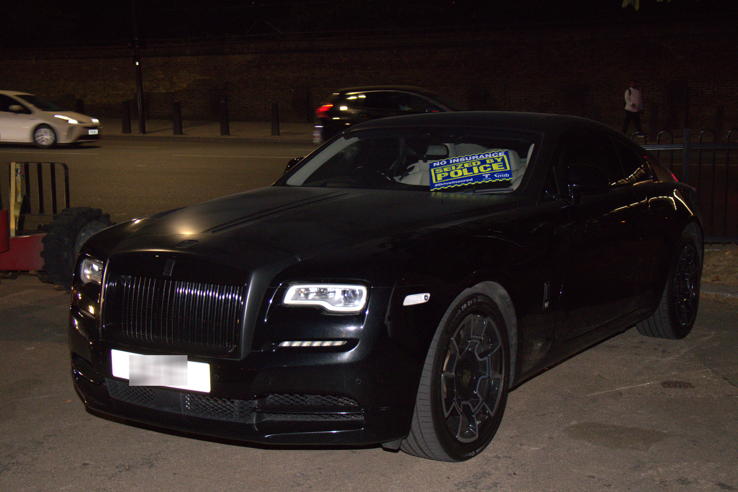 FOTO Velika akcija policije u Londonu. Zaplijenjeno 90 skupocjenih automobila