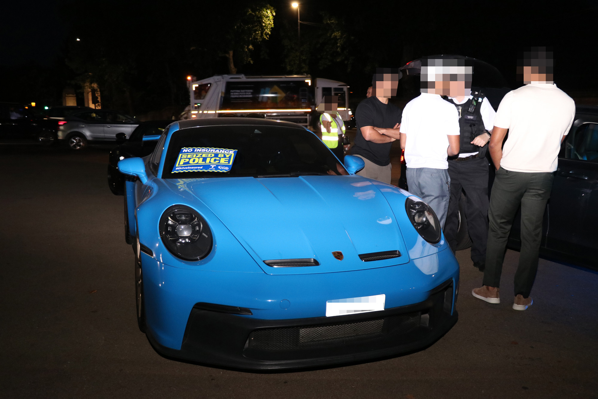 FOTO Velika akcija policije u Londonu. Zaplijenjeno 90 skupocjenih automobila