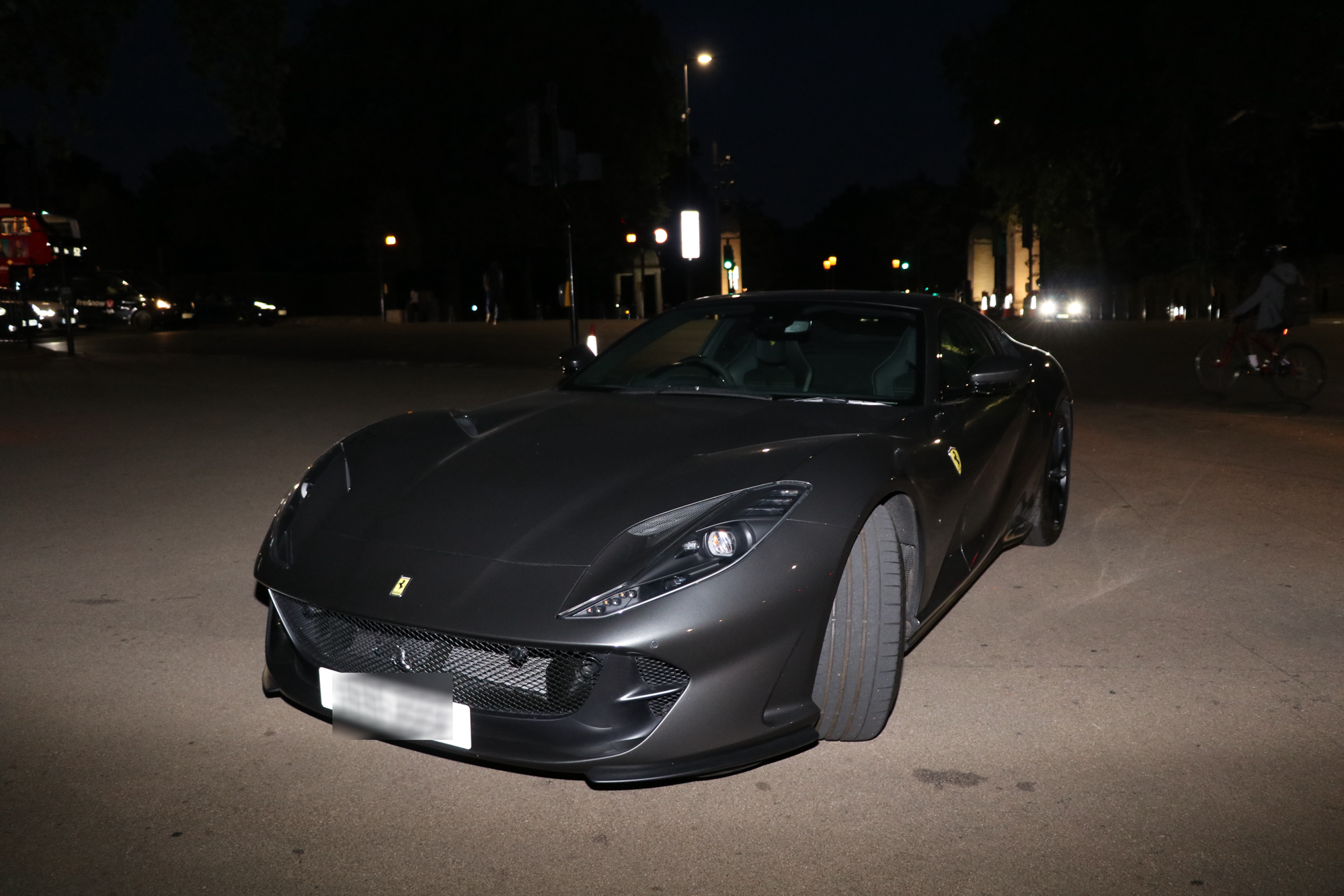 FOTO Velika akcija policije u Londonu. Zaplijenjeno 90 skupocjenih automobila