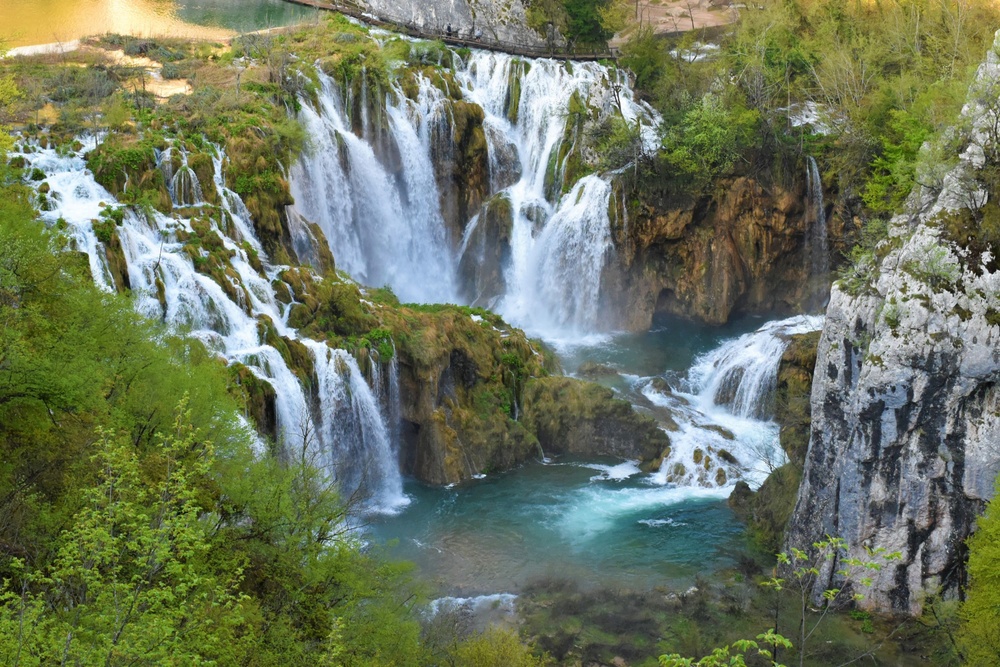 Ovo zatrpavaju smećem. Fotografije predivne Like