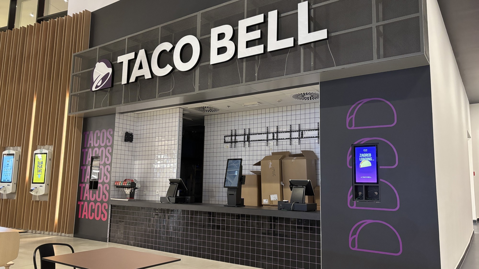 Zagreb dobiva prvi Taco Bell. Zavirili smo u restoran koji se još uređuje