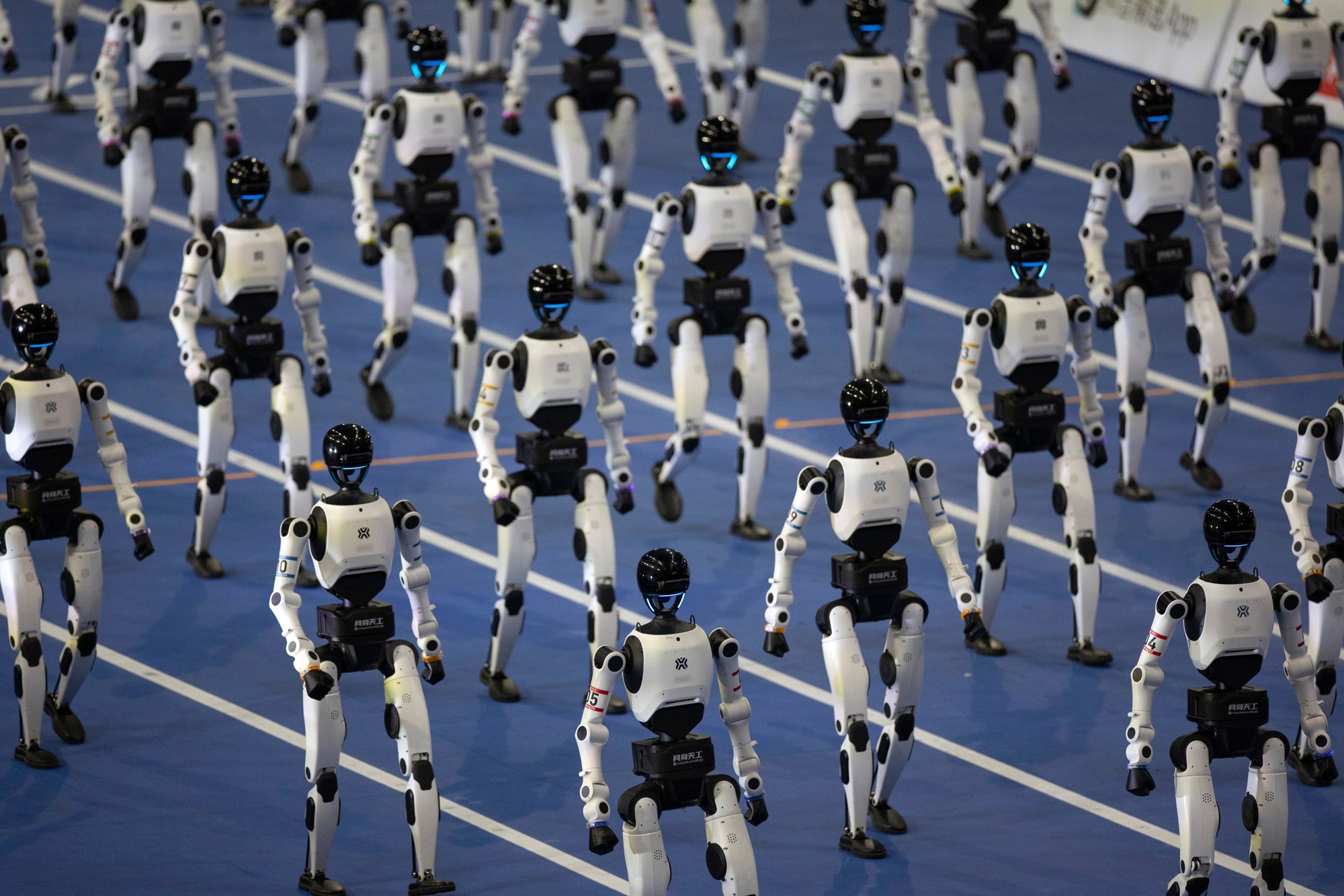 Kina organizirala Igre za humanoidne robote. Jedan je oborio rekord Usaina Bolta