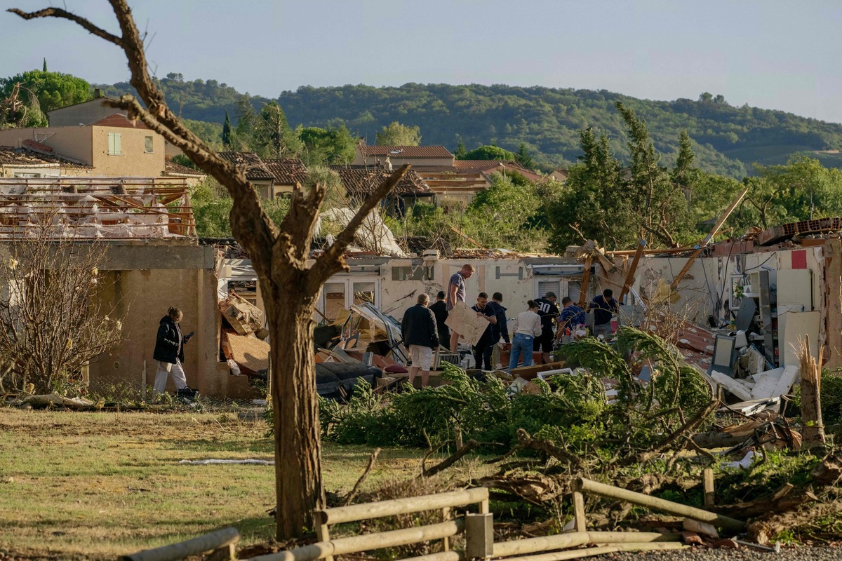 FOTO I VIDEO Tornado na jugu Francuske. Ozlijeđena 41 osoba, oštećeno 300 kuća