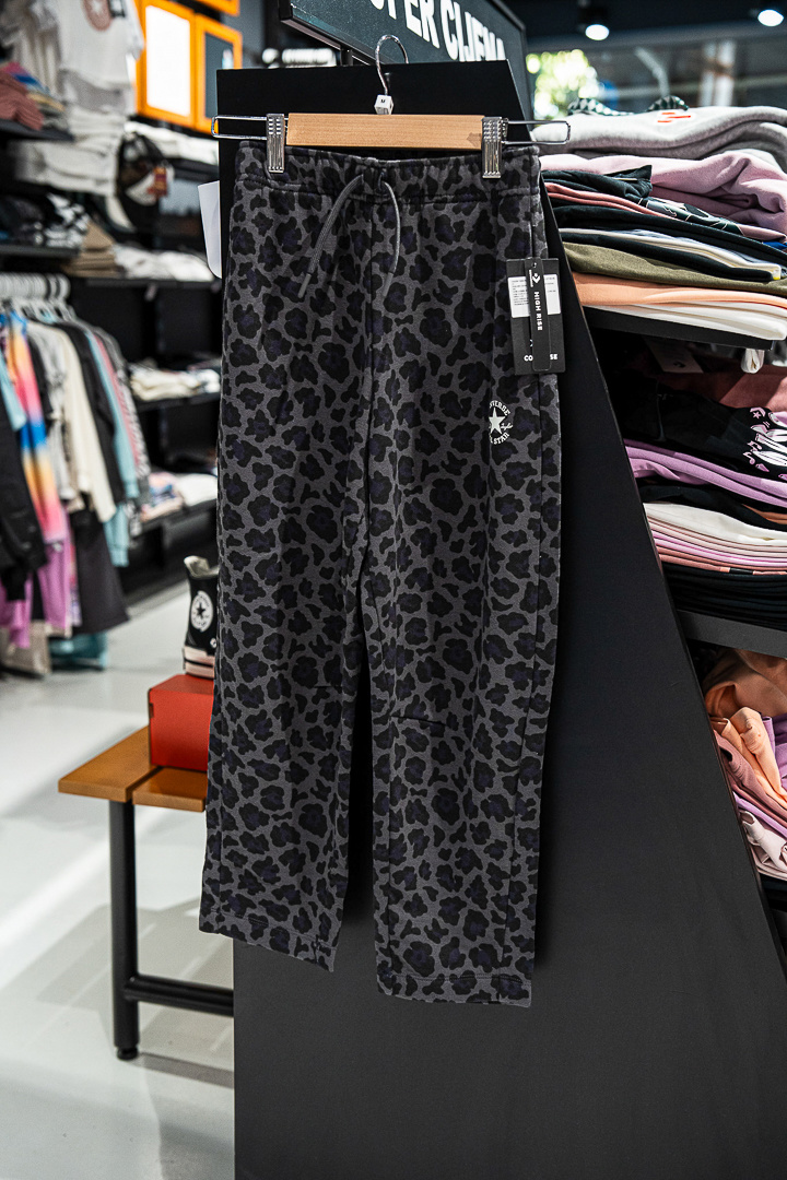 Obišli smo Designer Outlet Croatia uoči škole. Tenisice sa 63 na 20 €, majice od 14 €