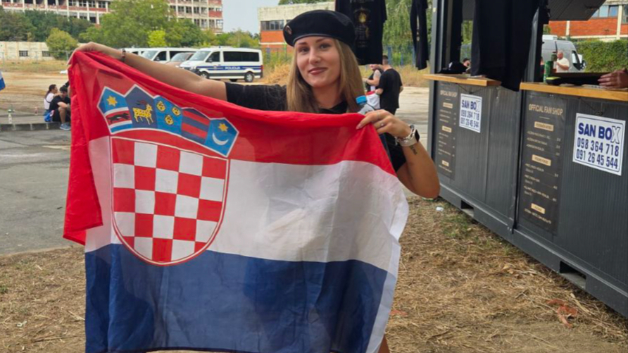 FOTO Od zastava do crnih majica: Ovako su se posjetitelji spremili za Thompsona