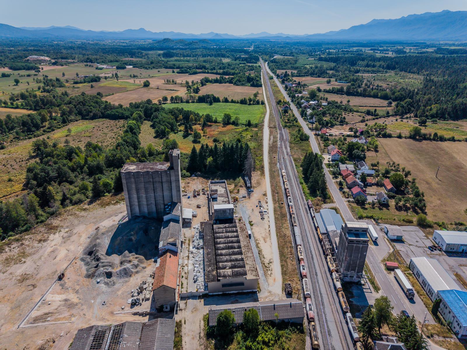 Doznajemo: Bio je alfa i omega za otpad u Lici. Sam je dao otkaz, Petry je lagao
