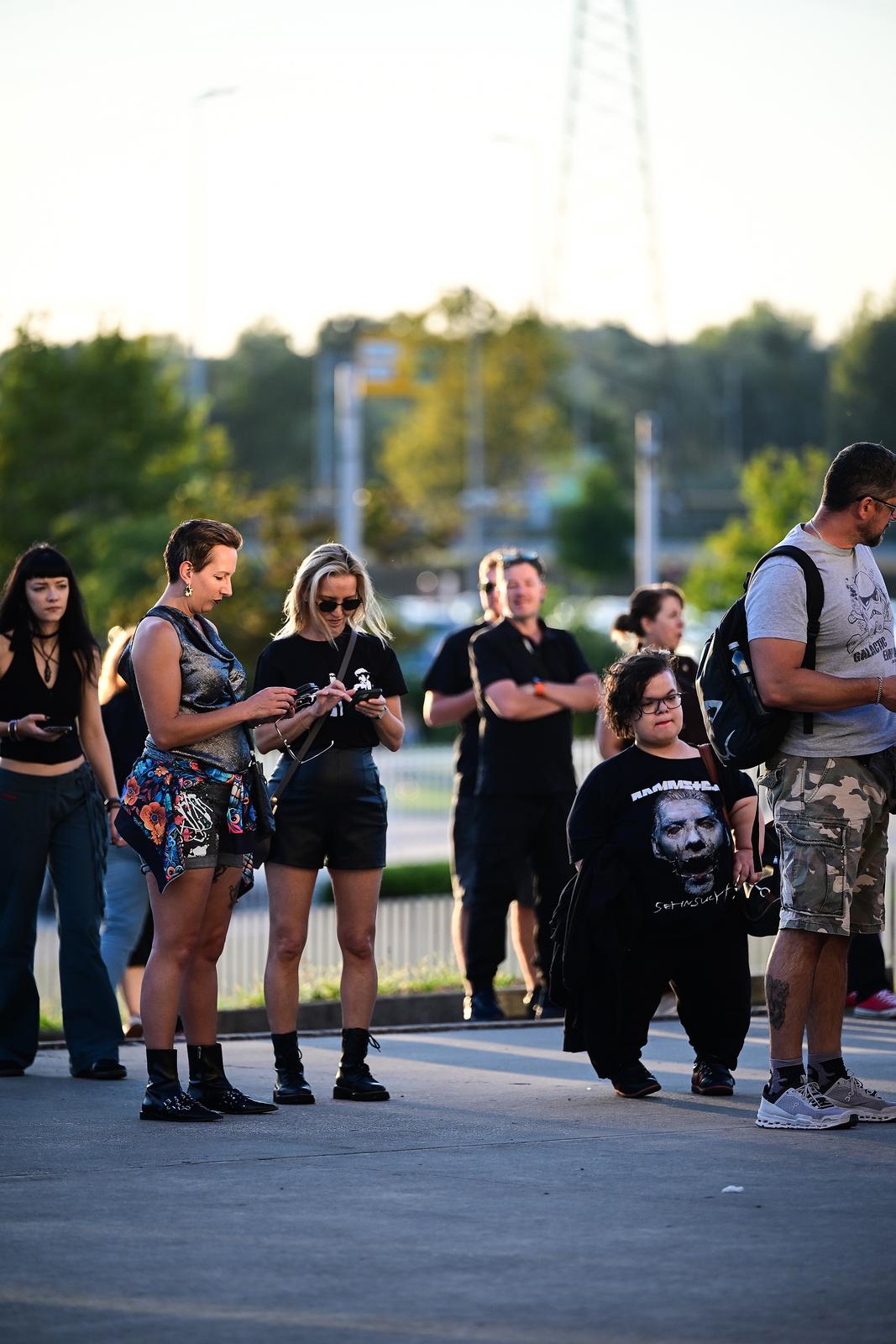 Johnny Depp svira u Areni Zagreb, pogledajte fotografije nastale prije koncerta
