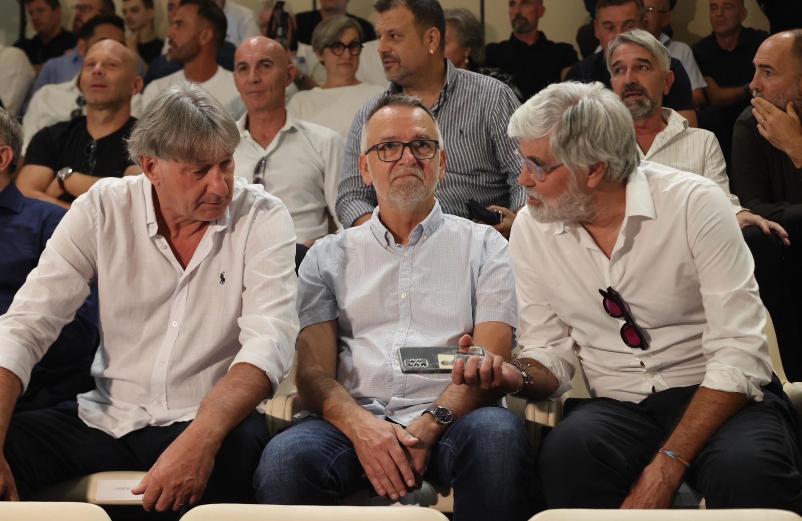 FOTO Hajdukovi igrači i legende na komemoraciji za Ivana Gudelja