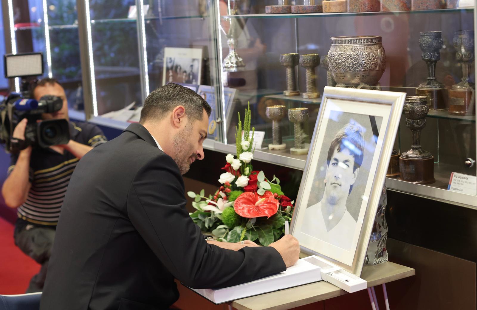 FOTO Hajdukovi igrači i legende na komemoraciji za Ivana Gudelja