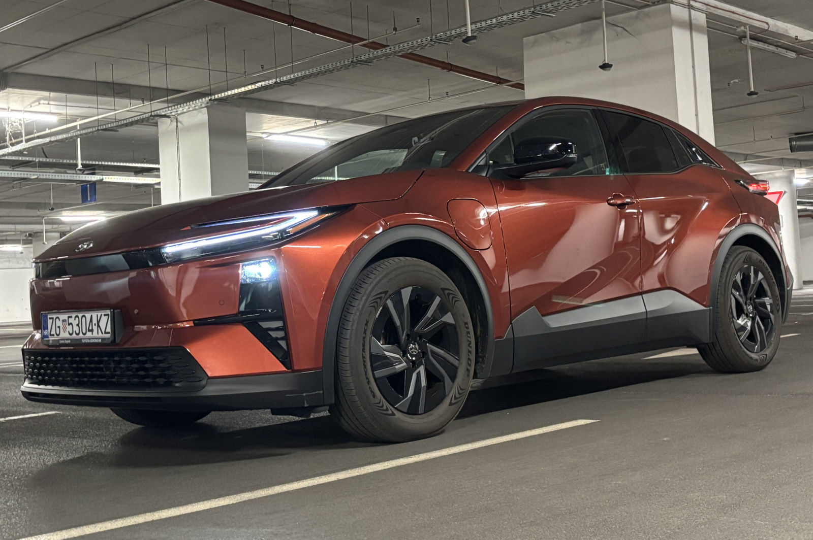 Toyota C-HR+ je električni pogodak Japanaca. Samo je naziv sličan