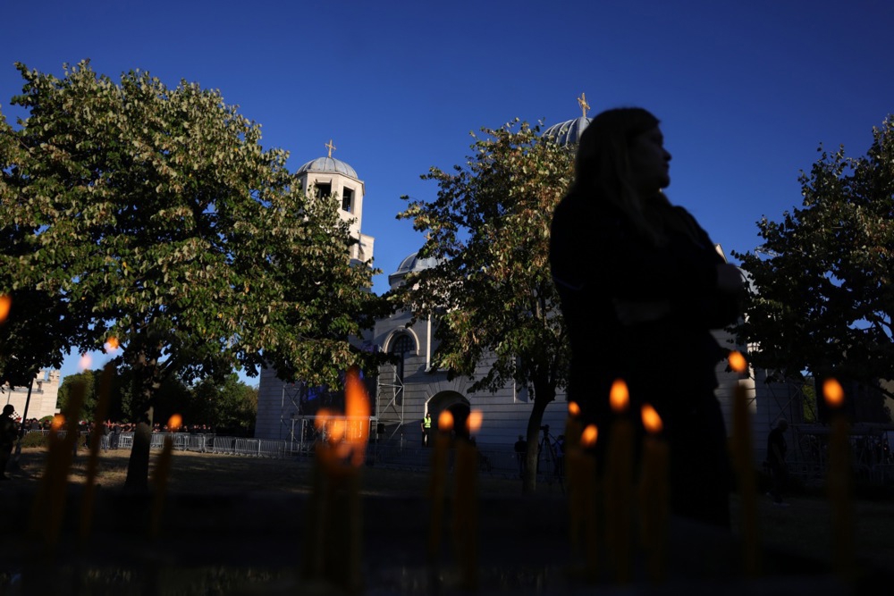Danas pokop Ratka Mladića. Stigao i Vučićev sin
