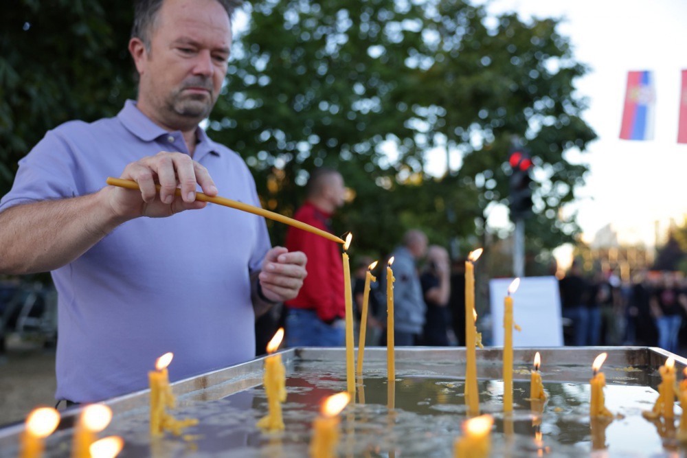 Danas pokop Ratka Mladića. Stigao i Vučićev sin