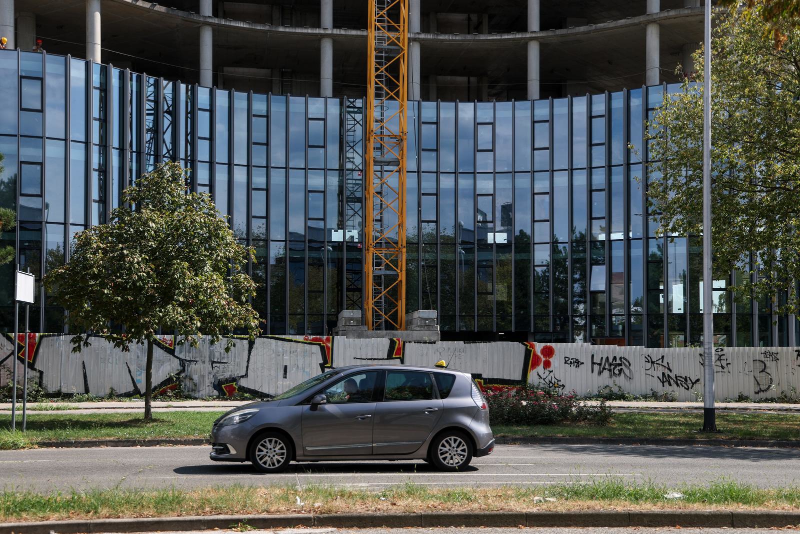FOTO I VIDEO Ova zgrada konačno prestaje biti jedno od najvećih rugla Zagreba?