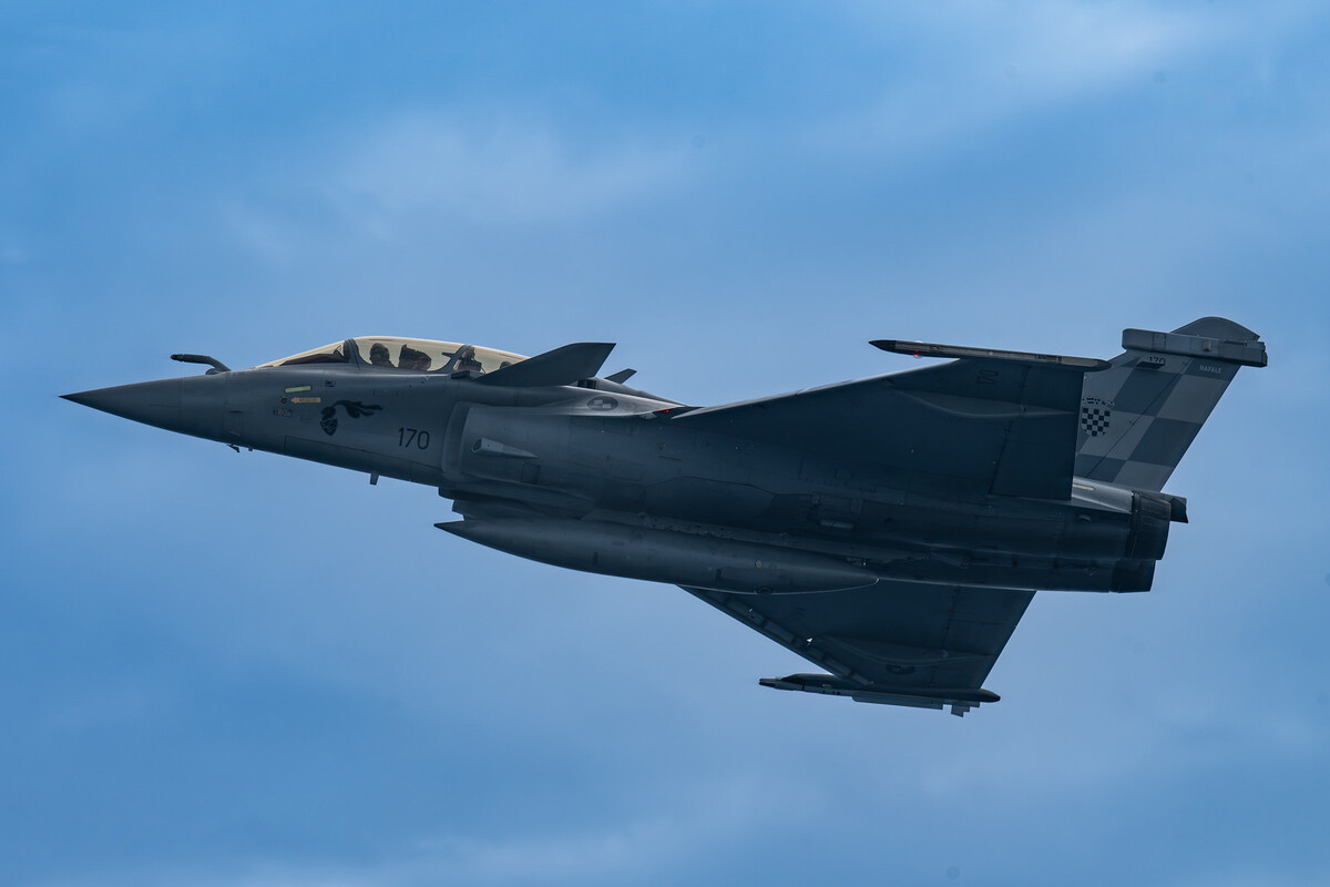 FOTO I VIDEO Pogledajte kako njemački A400M u zraku opskrbljuje hrvatski Rafale gorivom