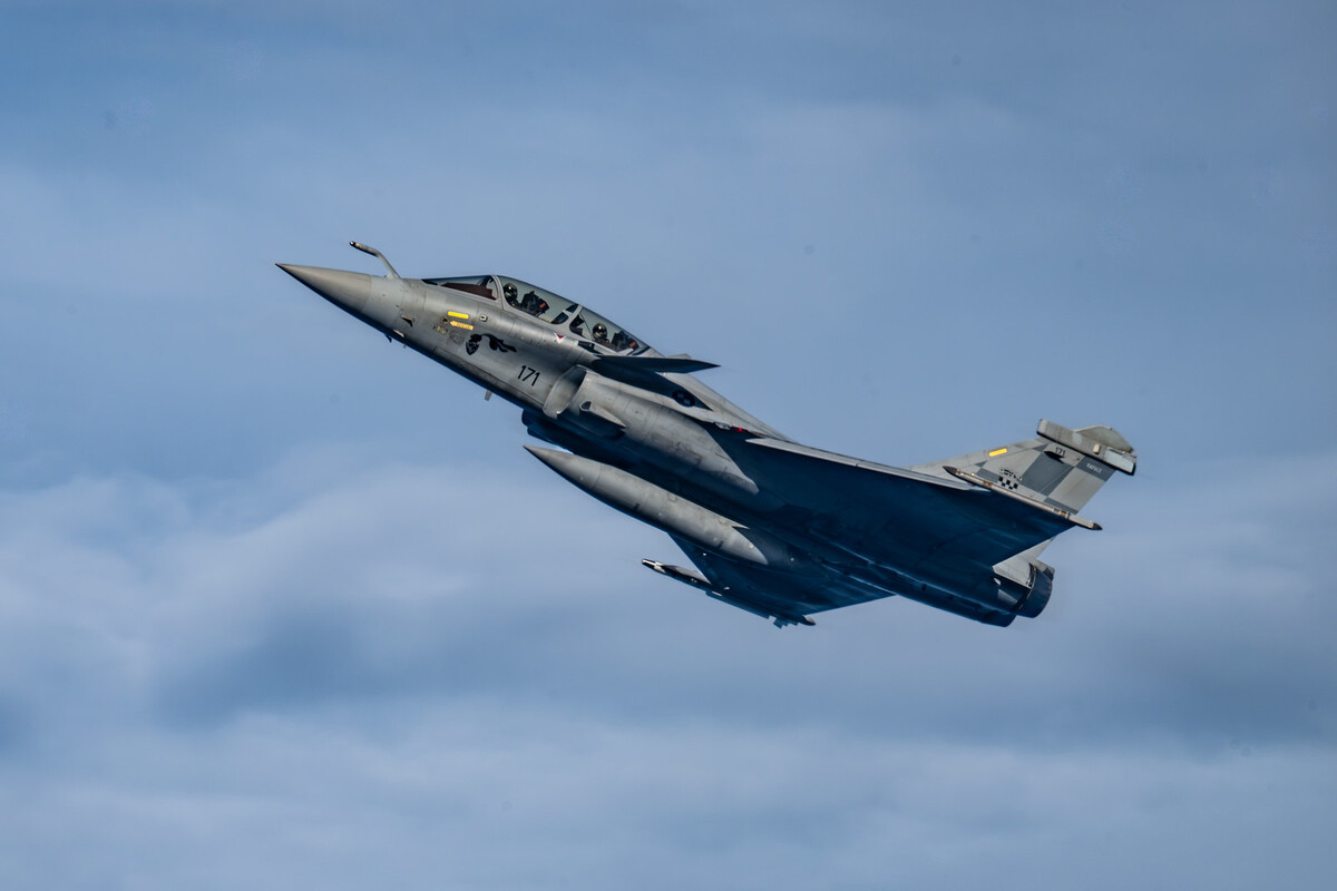FOTO I VIDEO Pogledajte kako njemački A400M u zraku opskrbljuje hrvatski Rafale gorivom