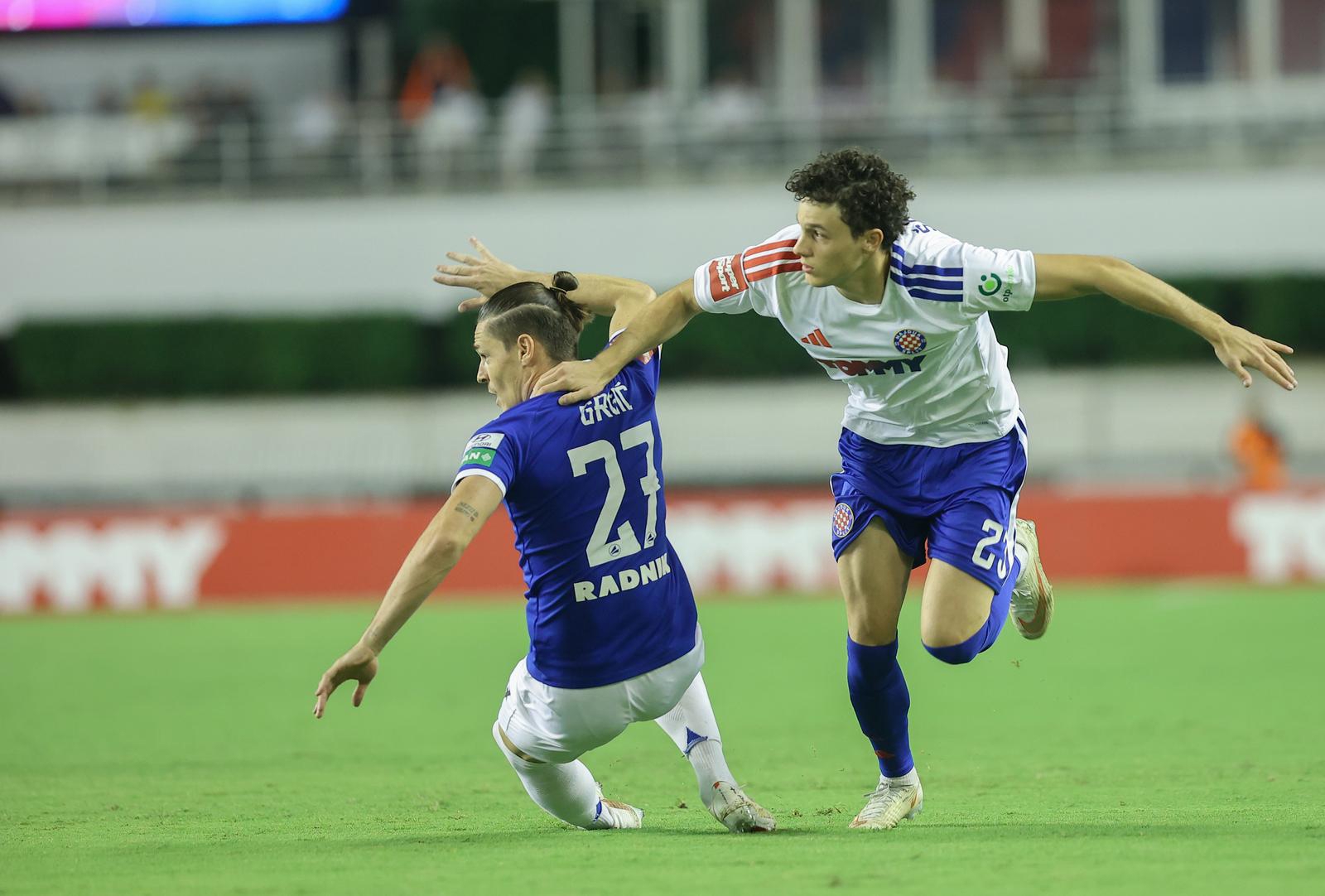 Hajduk pobijedio Slaven i preuzeo vrh SHNL-a