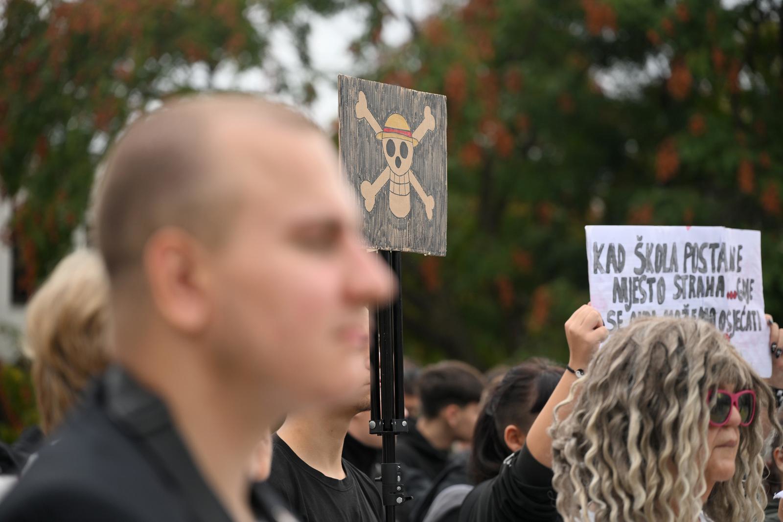 Profesor koji je stao pred napadača: Moji učenici su hrabriji od mnogih nastavnika