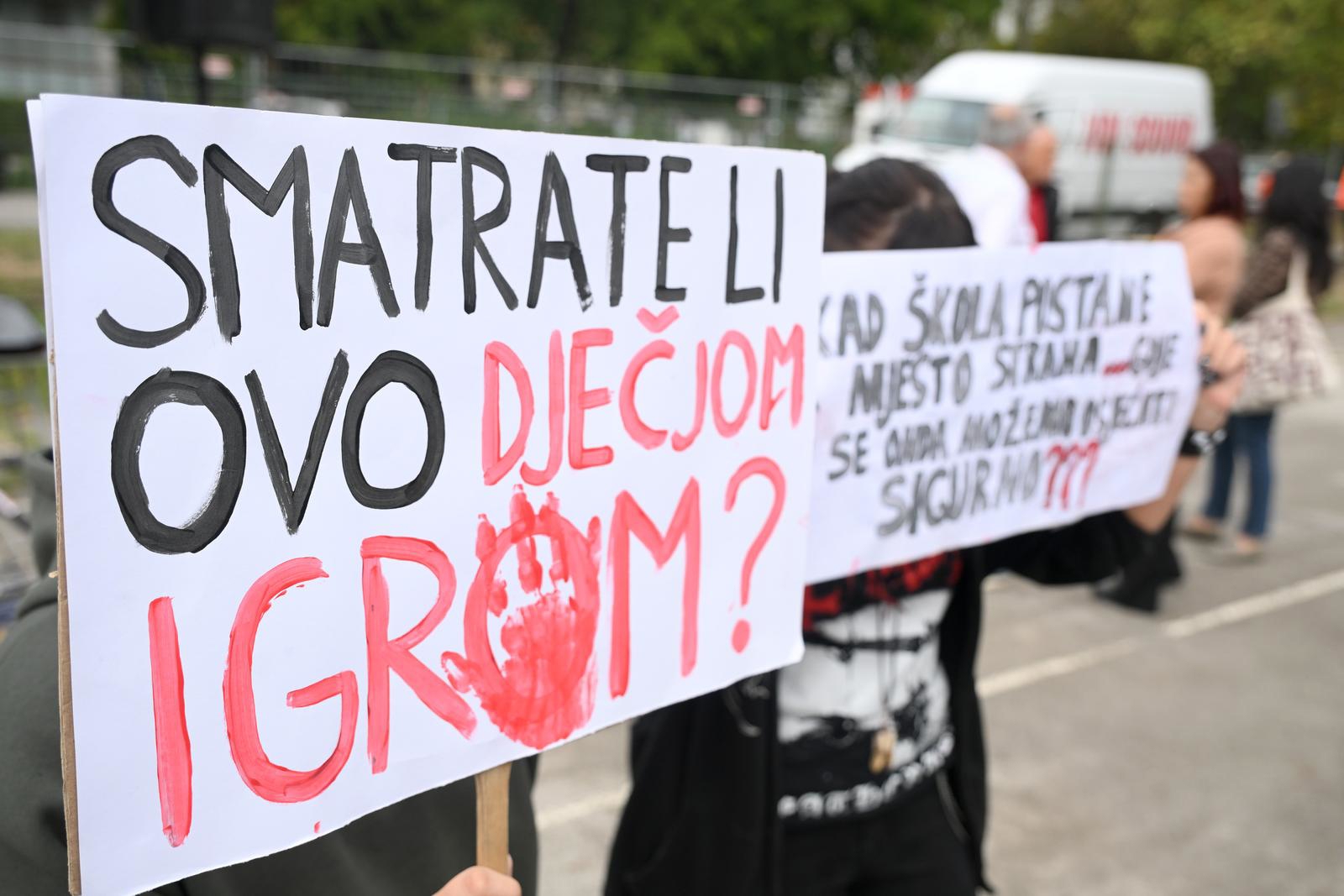 Profesor koji je stao pred napadača: Moji učenici su hrabriji od mnogih nastavnika