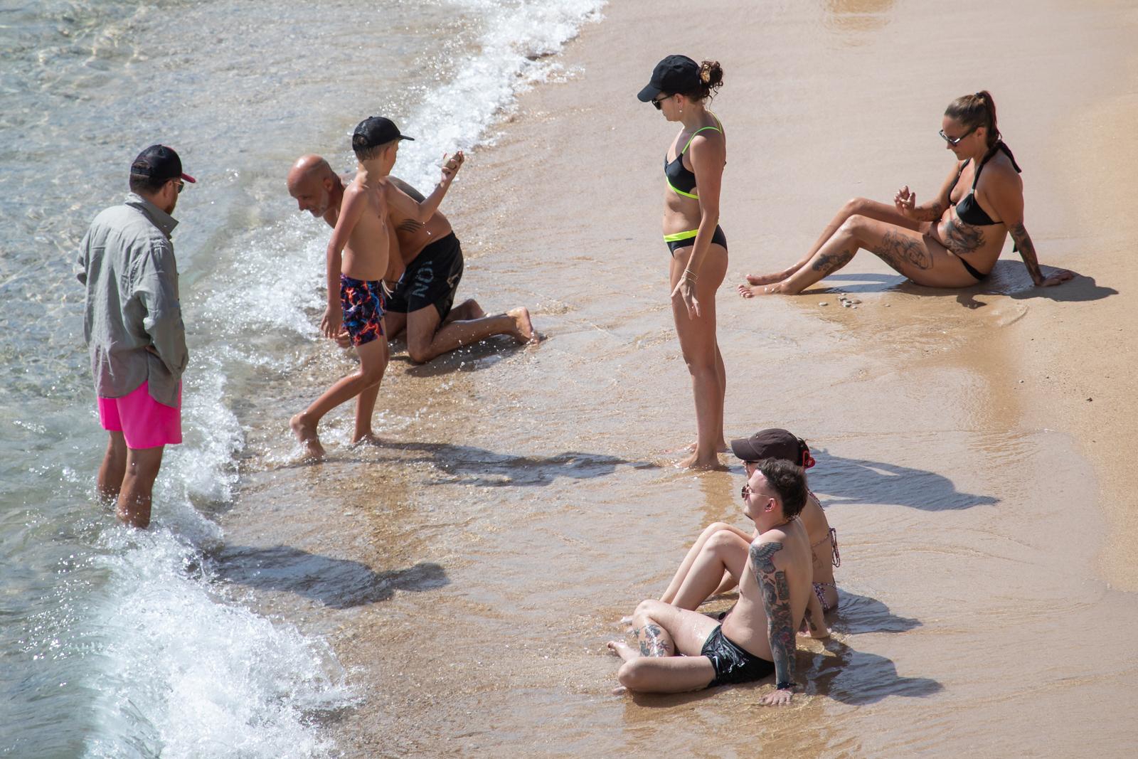 FOTO U Dubrovniku je i sredinom rujna jako hot 🥵