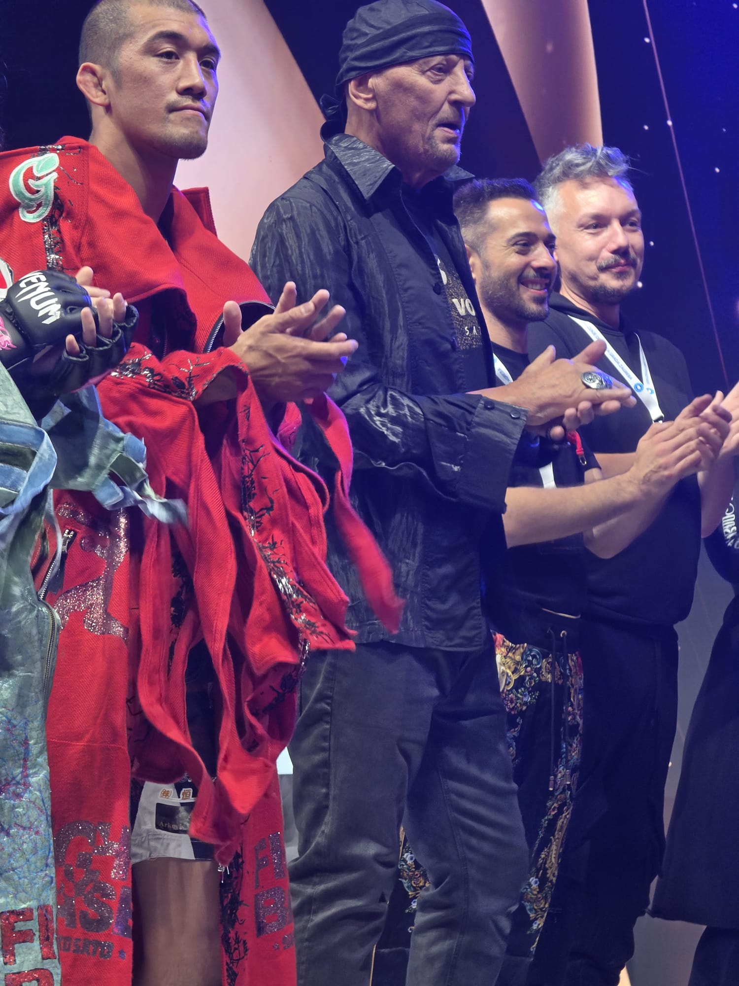 Lupino ukrao pažnju na Zlatnoj igli. Na pisti se pojavio s brusilicom u rukama