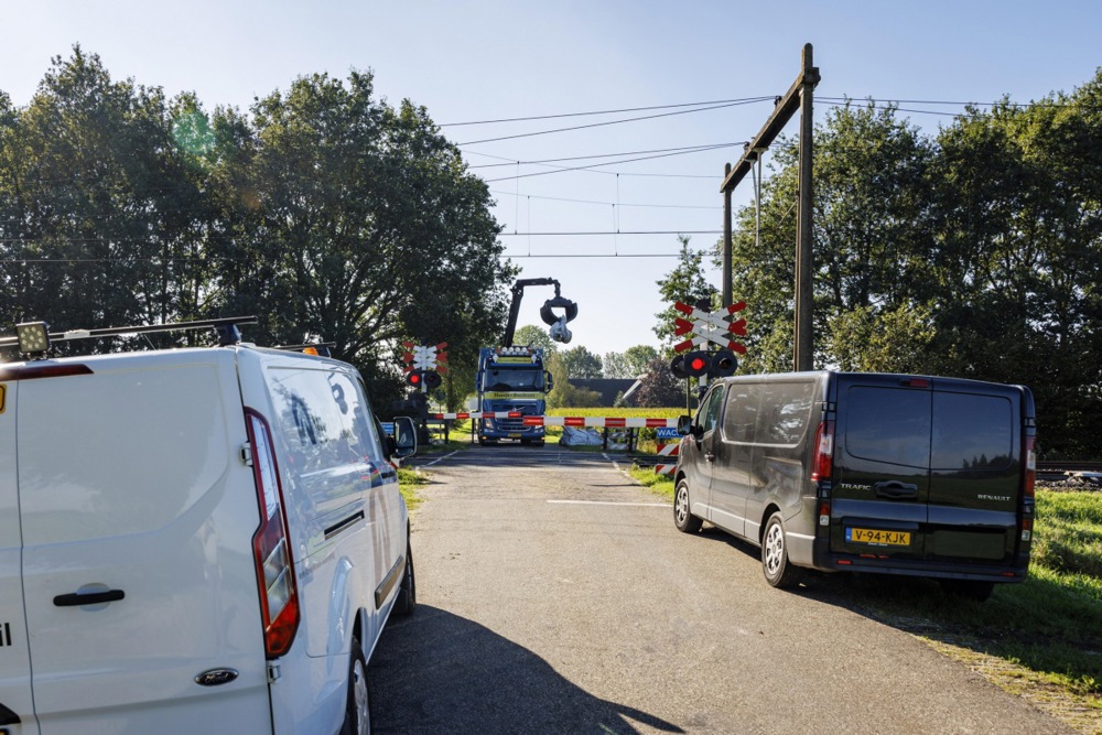 Sabotaža u Nizozemskoj. Na željezničkim tračnicama postavljene cijevi