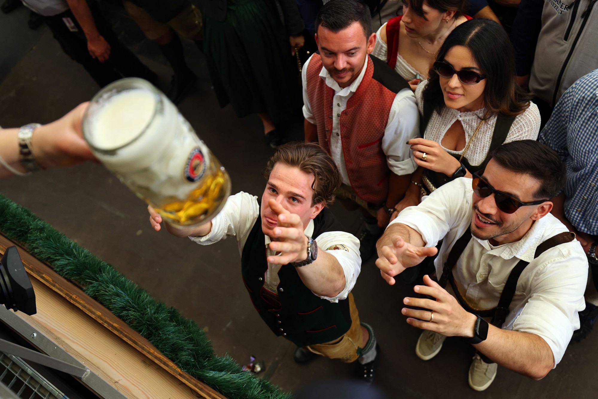 Počeo Oktoberfest, Nijemci o cijenama: "Za jedan dan računajte više od 200 €"