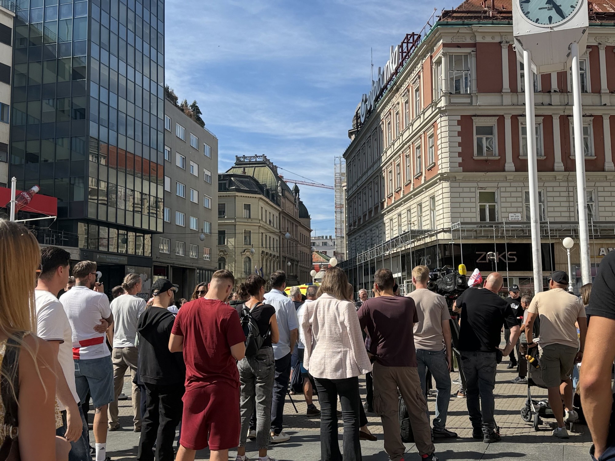 U Zagrebu prosvjed protiv "zamjene stanovništa", organizator napao Tomaševića