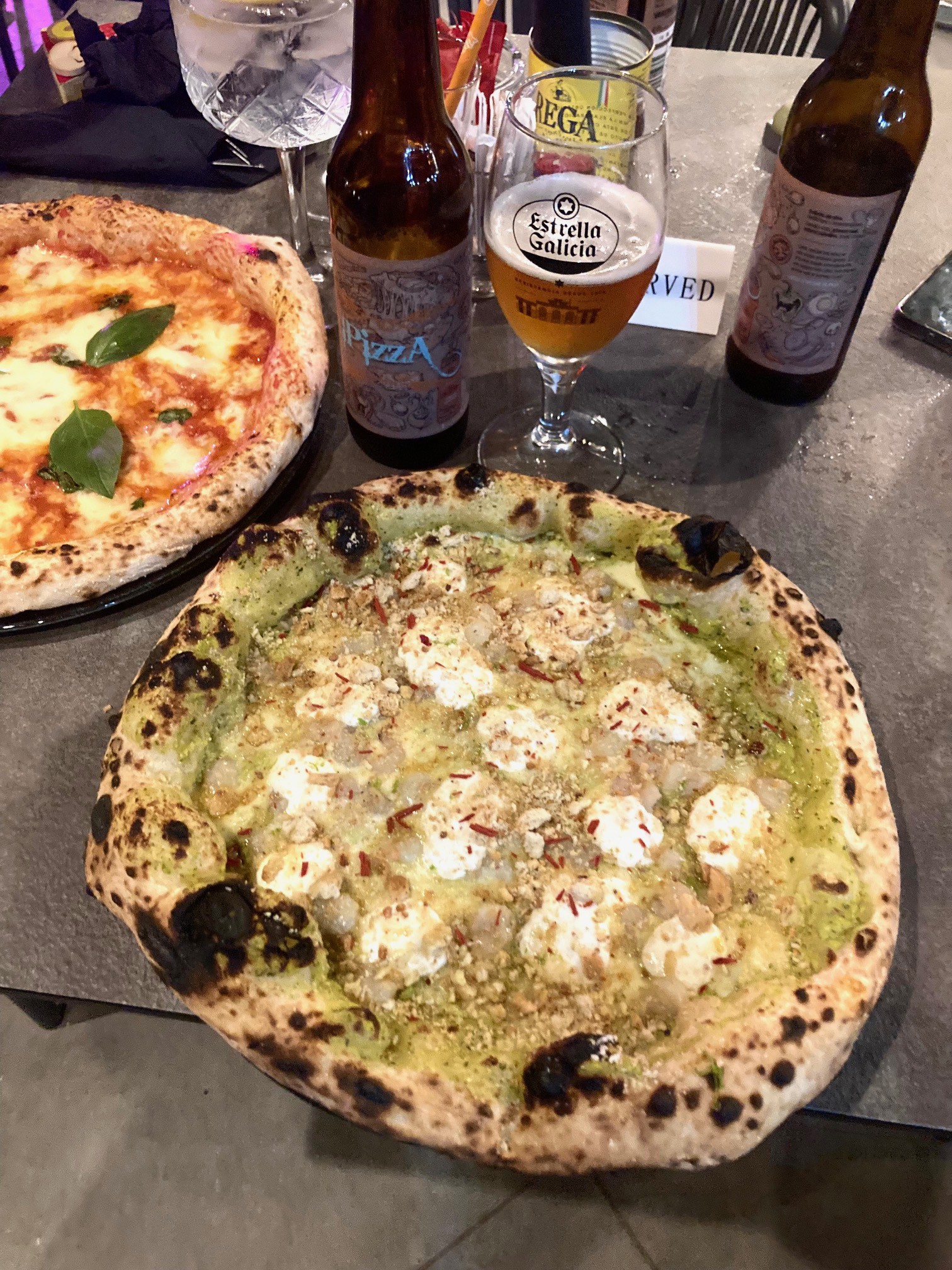 Lovac je bio na proslavi rođendana jedne pizzerije (naravno, ponio je i poklon)